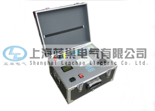 LCJB10A單相繼電保護(hù)測(cè)試儀是我公司在原有基礎(chǔ)上開發(fā)的高智能化、多功能繼電保護(hù)校驗(yàn)儀器。單相繼電保護(hù)測(cè)試儀采用微電腦技術(shù)，由單片機(jī)、邏輯控制單元、交直流電流電壓輸出單元、高精度數(shù)據(jù)采集單元、LCD液晶顯示器、實(shí)時(shí)時(shí)鐘、打印機(jī)等組成，測(cè)量精度高，重復(fù)性好。LCJB10A型單相繼電保護(hù)測(cè)試儀還具有外形美觀，性能可靠，操作簡(jiǎn)便，功能齊全等優(yōu)點(diǎn)，是校驗(yàn)繼電保護(hù)裝置理想的檢測(cè)儀器。